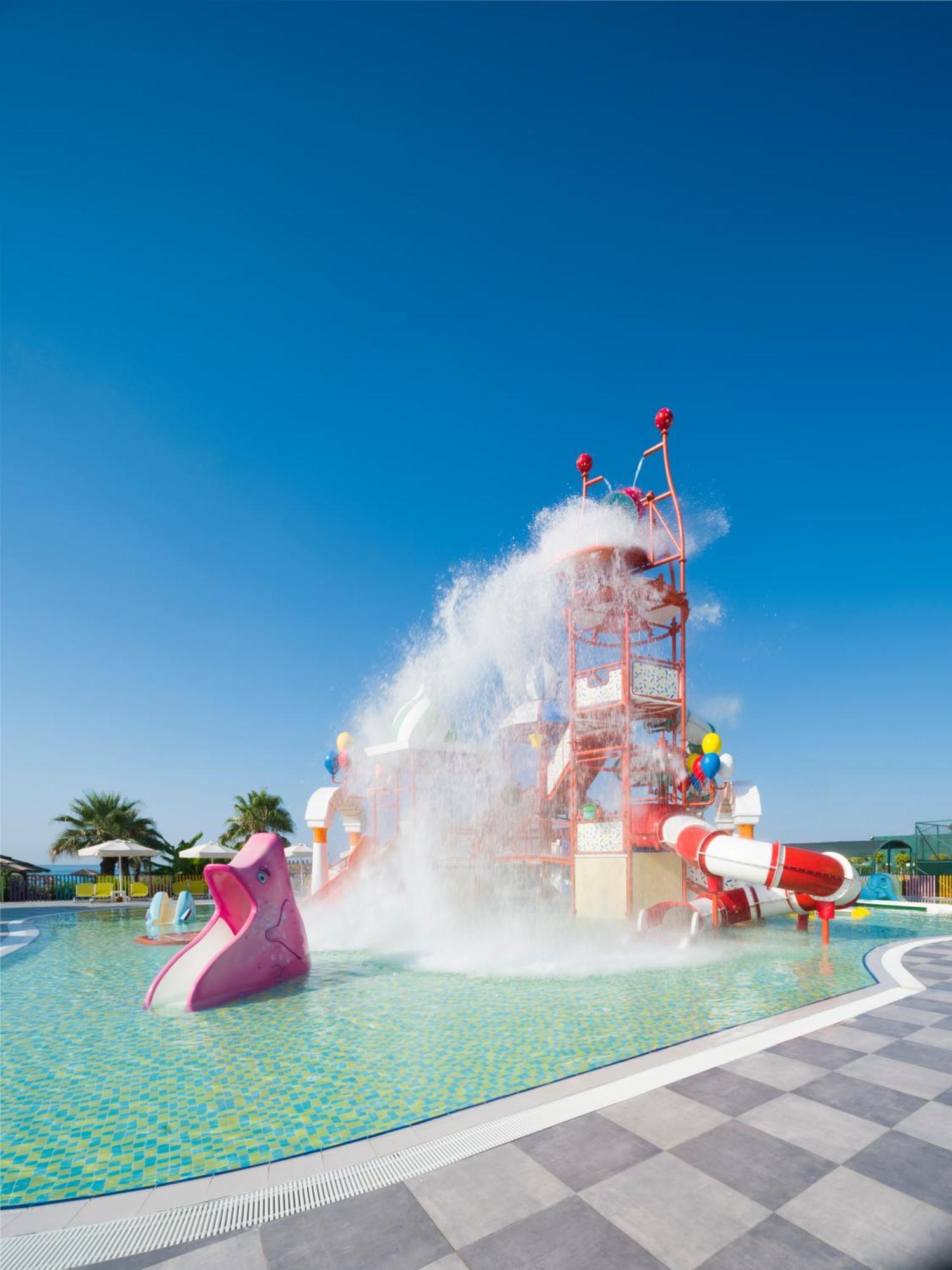 ホテル Pgs クレムリン パレス アンタルヤ エクステリア 写真 Splash Island