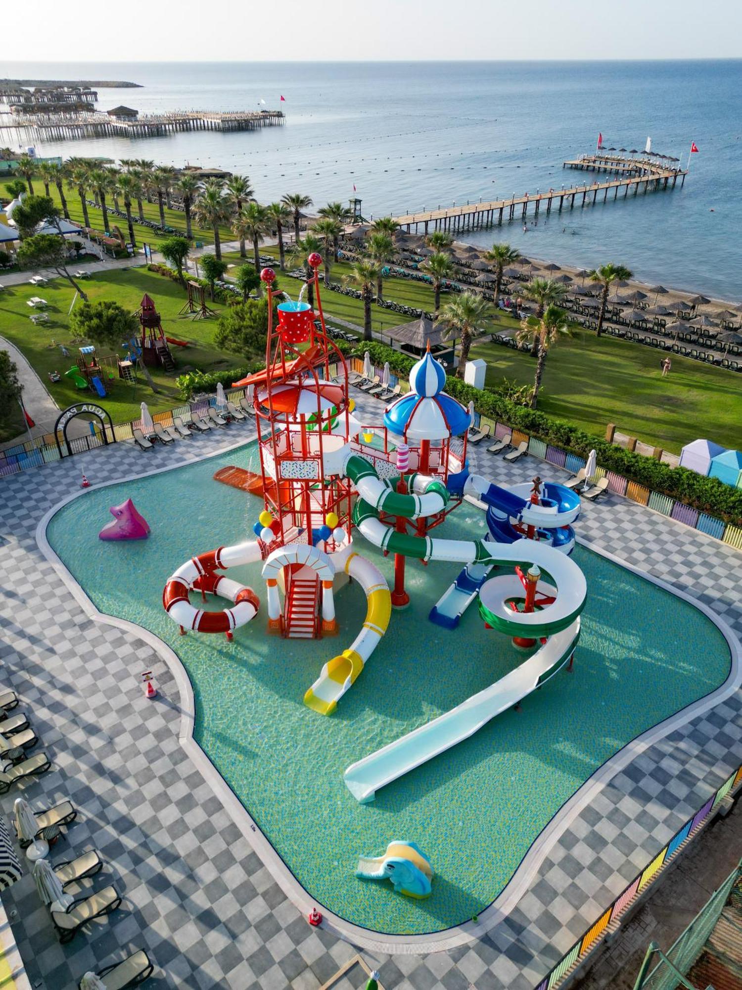ホテル Pgs クレムリン パレス アンタルヤ エクステリア 写真 Aqua Park